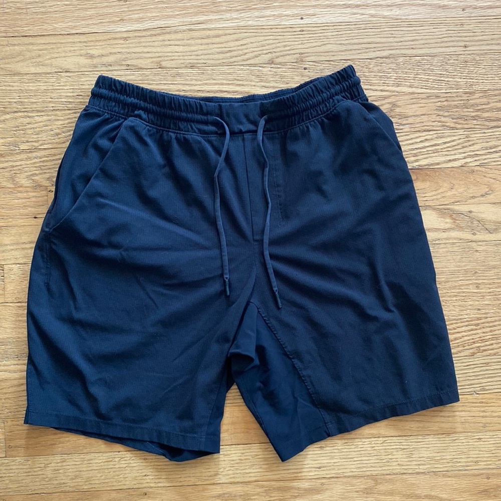 Mens black lululemon shorts